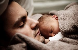 como tapar a un bebe recien nacido para dormir en invierno