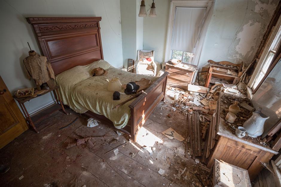 An exclusive tour around the Marion Carll Farmhouse